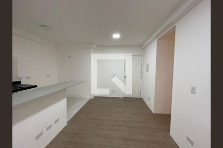 Sala de apartamento para alugar com 2 quartos, 52m² em Cemucam, Cotia