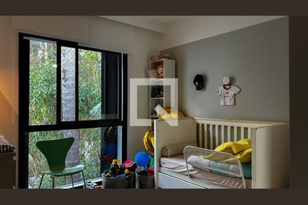 Casa à venda com 4 quartos, 262m² em Chácara Monte Alegre, São Paulo