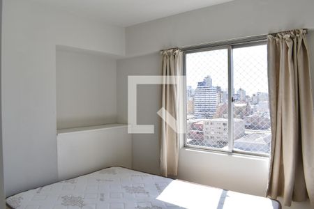 Quarto de kitnet/studio para alugar com 1 quarto, 36m² em Centro, Curitiba