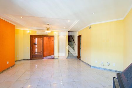 Sala de casa para alugar com 4 quartos, 325m² em Marechal Rondon, Canoas