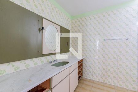Casa à venda com 3 quartos, 378m² em Medianeira, Porto Alegre