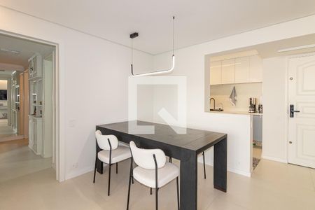 Sala de apartamento à venda com 3 quartos, 86m² em Moema, São Paulo