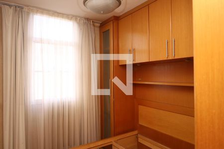 Quarto 2 de apartamento à venda com 2 quartos, 57m² em Conjunto Residencial José Bonifácio, São Paulo