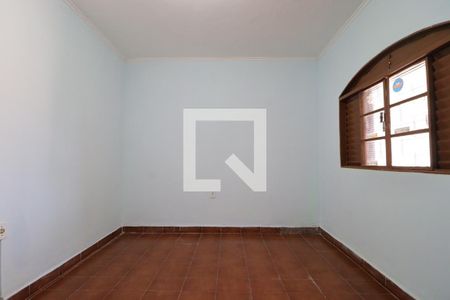 Sala/Quarto de casa para alugar com 1 quarto, 75m² em Vila Elisa, Ribeirão Preto