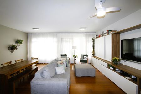 Sala de apartamento à venda com 4 quartos, 150m² em Funcionários, Belo Horizonte