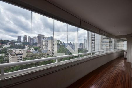 Varanda de apartamento para alugar com 3 quartos, 181m² em Real Parque, São Paulo