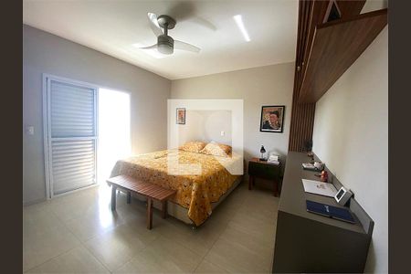 Casa à venda com 3 quartos, 293m² em Vila Mangalot, São Paulo