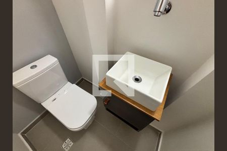 Lavabo de apartamento para alugar com 2 quartos, 77m² em Vila Olímpia, São Paulo