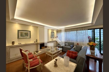 Sala de apartamento à venda com 3 quartos, 160m² em Campo Belo, São Paulo
