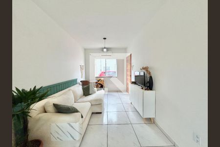 Sala  de casa à venda com 2 quartos, 60m² em Canudos, Novo Hamburgo