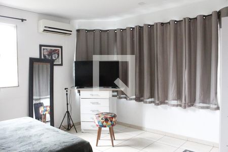 Sala de casa de condomínio à venda com 1 quarto, 70m² em Jacarepaguá, Rio de Janeiro