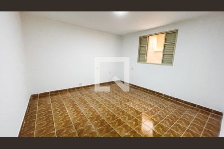 Quarto 1 de casa para alugar com 2 quartos, 70m² em Parque Peruche, São Paulo