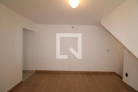 Sala de casa para alugar com 2 quartos, 109m² em Parque Peruche, São Paulo