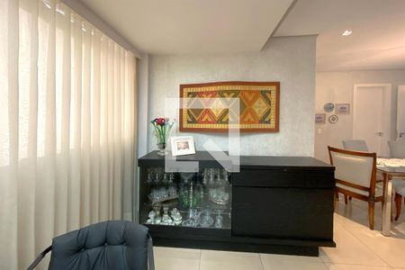 Varanda coberta de apartamento à venda com 3 quartos, 120m² em Funcionários, Belo Horizonte