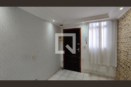 Sala de apartamento para alugar com 3 quartos, 56m² em Itaquera, São Paulo
