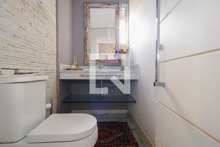 Lavabo de apartamento para alugar com 3 quartos, 230m² em Real Parque, São Paulo
