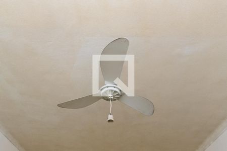Sala de casa para alugar com 4 quartos, 200m² em Penha Circular, Rio de Janeiro
