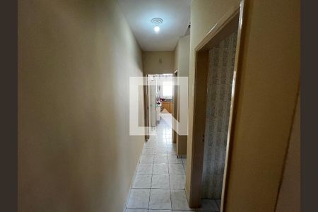 Corredor de casa à venda com 3 quartos, 100m² em Vila Roque, São Paulo