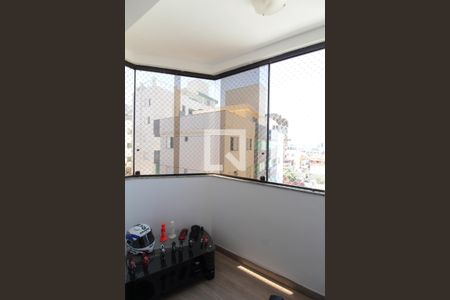 Sala de apartamento à venda com 3 quartos, 75m² em Castelo, Belo Horizonte