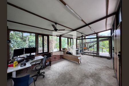 Quarto de casa à venda com 4 quartos, 320m² em Vargem Grande, Rio de Janeiro