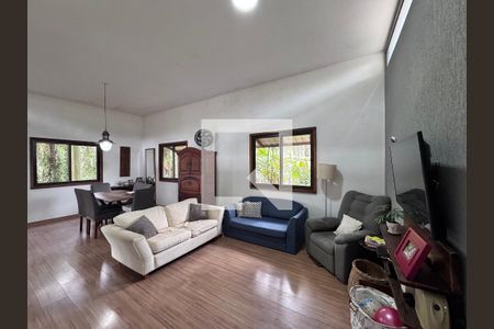 Sala de casa à venda com 4 quartos, 320m² em Vargem Grande, Rio de Janeiro