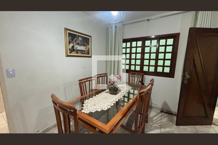 Sala de casa à venda com 3 quartos, 116m² em Vila Scarpelli, Santo André