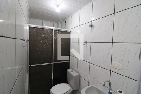 Banheiro de casa de condomínio para alugar com 1 quarto, 60m² em Parque Colonial, São Paulo