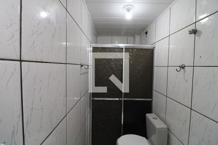 Banheiro de casa de condomínio para alugar com 1 quarto, 60m² em Parque Colonial, São Paulo