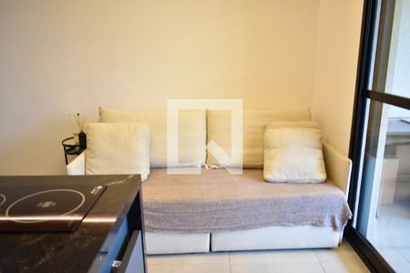 Sala/Cozinha de apartamento à venda com 1 quarto, 37m² em Chácara Inglesa, São Paulo
