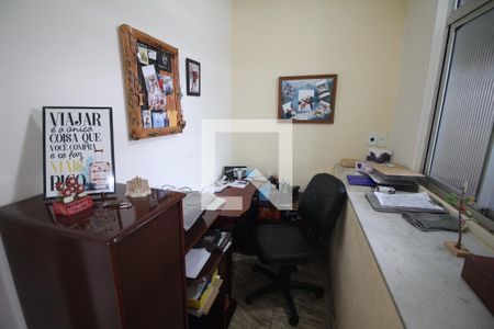 Sala de casa para alugar com 3 quartos, 270m² em Teixeira Dias, Belo Horizonte