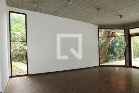 Sala de casa de condomínio para alugar com 3 quartos, 723m² em Vila Santo Antônio, Cotia