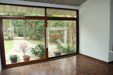 Sala de casa de condomínio para alugar com 3 quartos, 723m² em Vila Santo Antônio, Cotia
