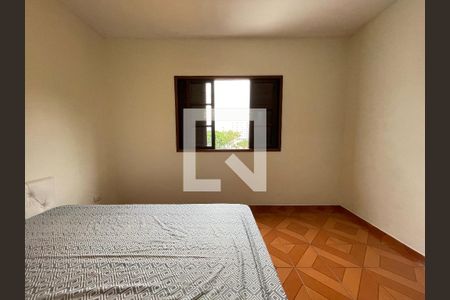 Quarto 1 de casa para alugar com 3 quartos, 200m² em Vila Sonia, São Paulo