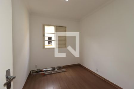 Quarto 1 de apartamento para alugar com 2 quartos, 53m² em Jardim Santo André, Santo André
