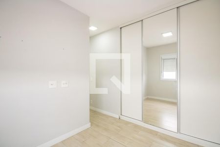 Quarto 1 de apartamento para alugar com 2 quartos, 52m² em Jardim das Flores, Osasco