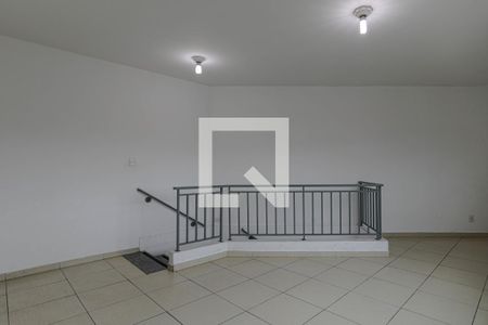 Sala de casa para alugar com 3 quartos, 110m² em Vila Nova Cintra, Mogi das Cruzes
