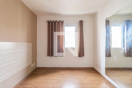 Quarto 2 de apartamento para alugar com 2 quartos, 58m² em Jardim Tupanci, Barueri
