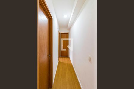 Corredor de apartamento para alugar com 2 quartos, 44m² em Jardim Boa Vista (zona Oeste), São Paulo