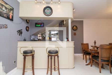 Sala de casa para alugar com 3 quartos, 500m² em Vila Ré, São Paulo