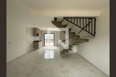 Sala de casa de condomínio para alugar com 3 quartos, 70m² em Jardim Ipes, Cotia