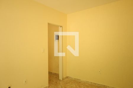 Sala de casa para alugar com 1 quarto, 64m² em Vila Carmosina, São Paulo