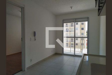 Sala com cozinha integrada de apartamento para alugar com 1 quarto, 27m² em Guaiauna, São Paulo