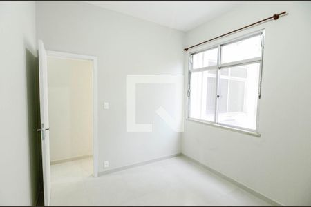 Quarto 1 de apartamento à venda com 3 quartos, 75m² em Grajaú, Rio de Janeiro