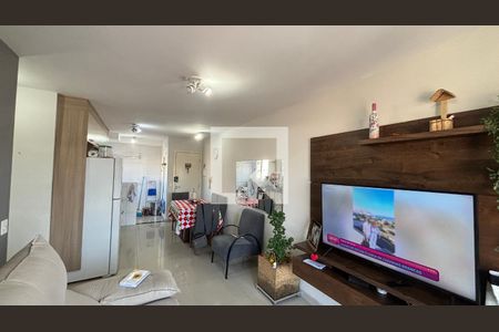 Sala  de apartamento para alugar com 2 quartos, 57m² em Vila Homero Thon, Santo André