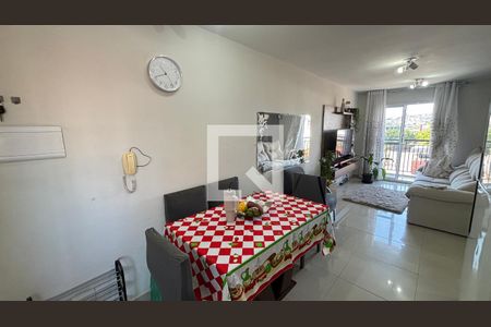 Sala  de apartamento para alugar com 2 quartos, 57m² em Vila Homero Thon, Santo André