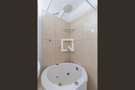 Banheiro de apartamento à venda com 1 quarto, 39m² em Santa Tereza, Porto Alegre