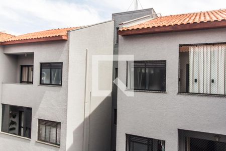 Vista da Sala de apartamento à venda com 3 quartos, 69m² em Jardim Tupanci, Barueri