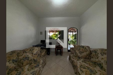 Sala de casa à venda com 3 quartos, 180m² em São Marcos, Belo Horizonte