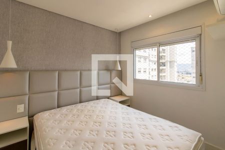 Suíte de apartamento para alugar com 2 quartos, 86m² em Jardim Flor da Montanha, Guarulhos