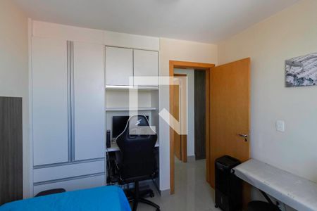 Quarto de apartamento para alugar com 2 quartos, 64m² em Itapoã, Belo Horizonte